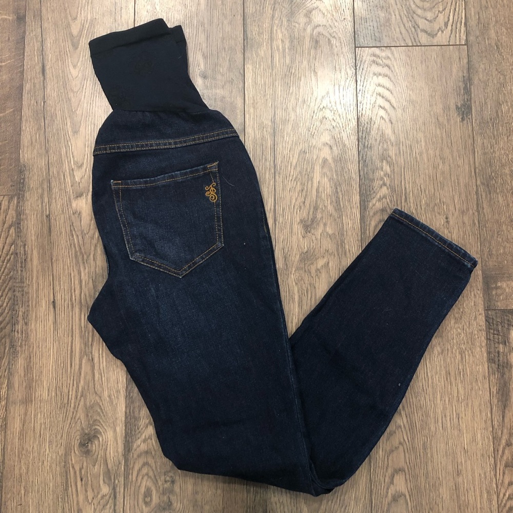 Jessica Simpson maternity jeans